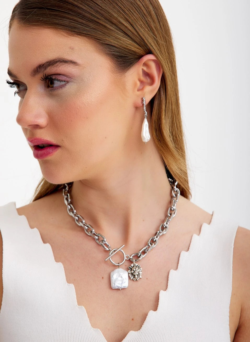 Sarah Choker, Kalýn Zincir Ýnci Kolye